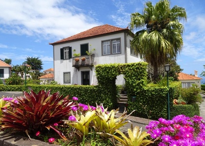 Tag 1 I Individuelle Anreise nach Porto da Cruz