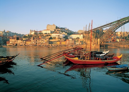 Tag 1 l Individuelle Anreise Porto